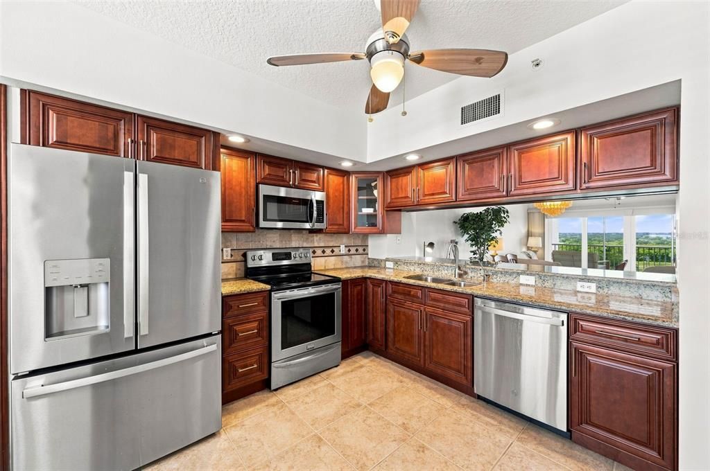 En Venta: $389,990 (2 camas, 2 baños, 1320 Pies cuadrados)