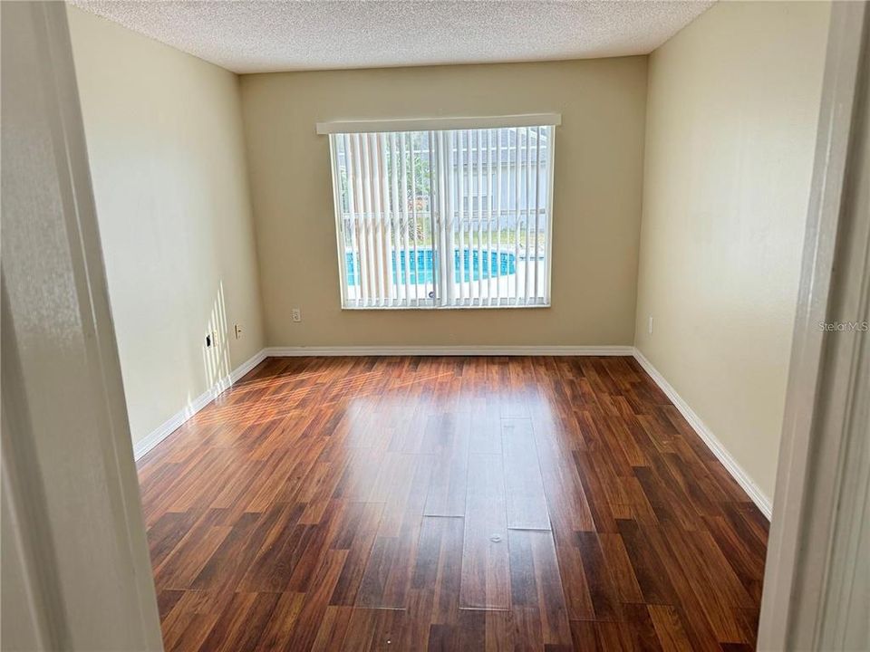 For Rent: $2,200 (3 beds, 2 baths, 1337 Square Feet)