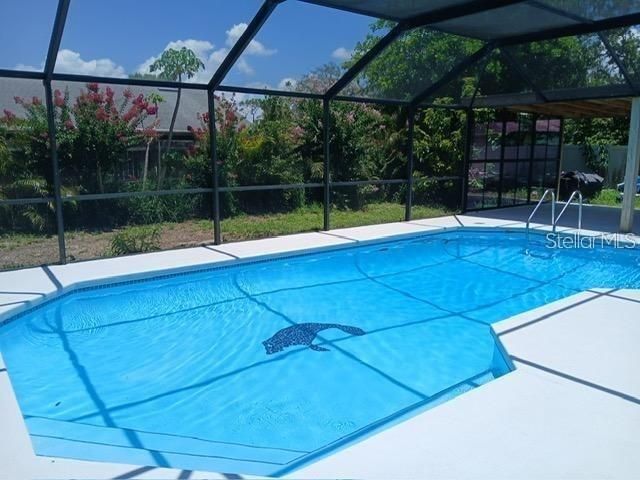 For Sale: $345,000 (4 beds, 2 baths, 1968 Square Feet)