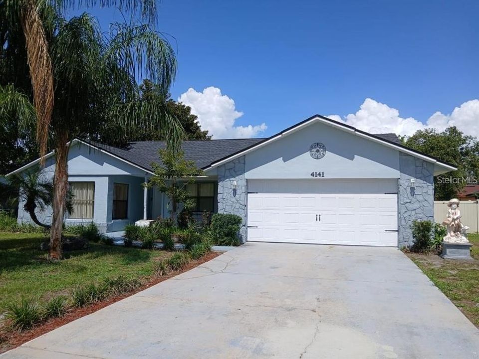 For Sale: $345,000 (4 beds, 2 baths, 1968 Square Feet)