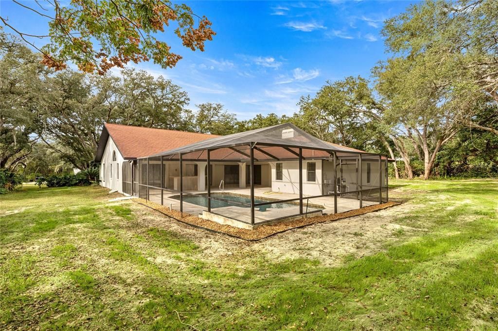 En Venta: $549,900 (3 camas, 2 baños, 2648 Pies cuadrados)