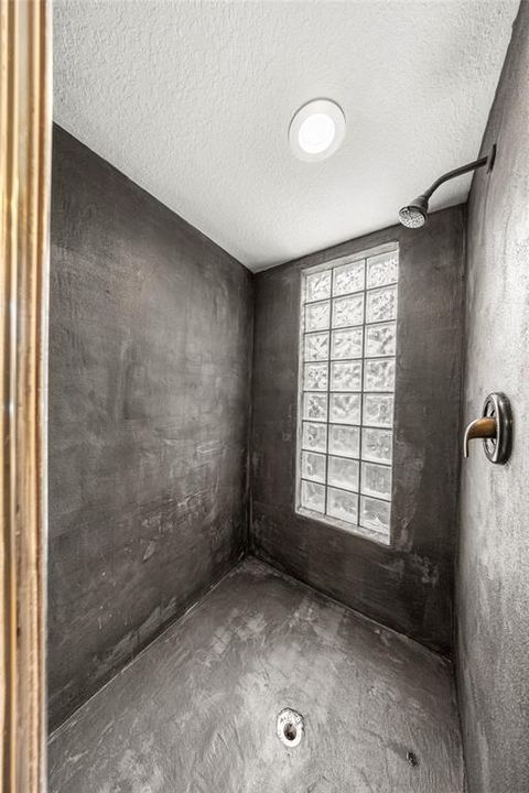 En Venta: $549,900 (3 camas, 2 baños, 2648 Pies cuadrados)