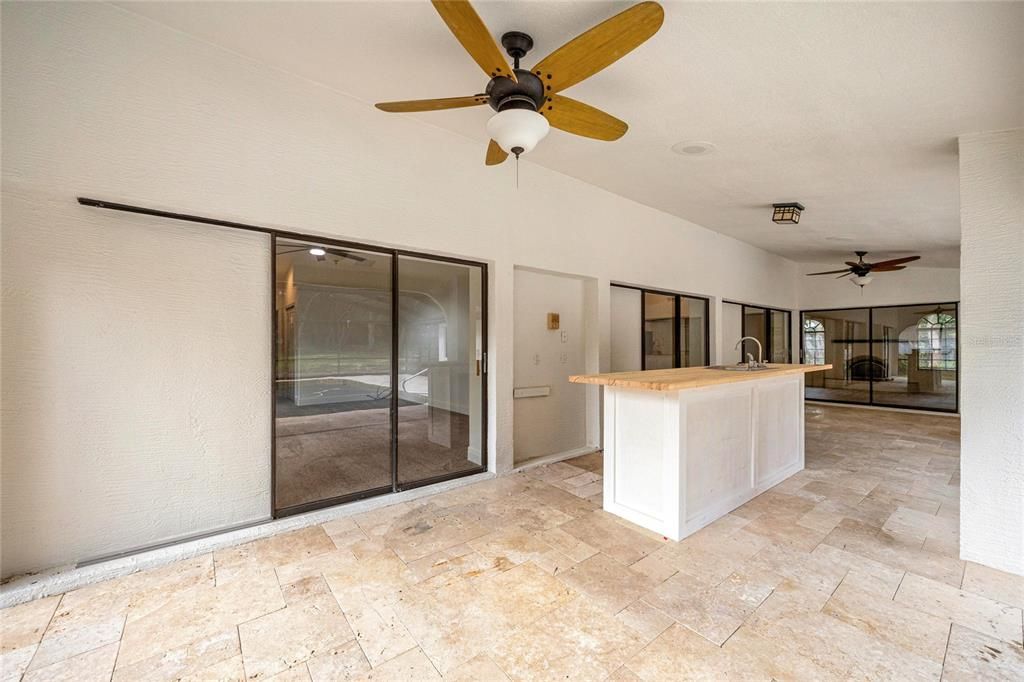 En Venta: $549,900 (3 camas, 2 baños, 2648 Pies cuadrados)