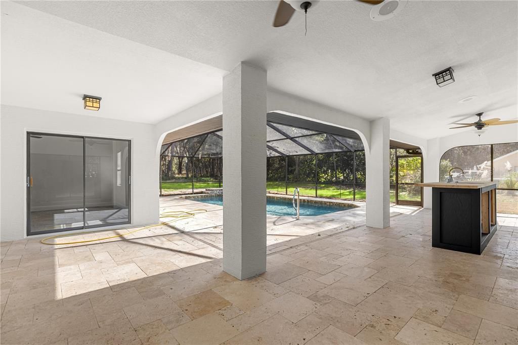En Venta: $549,900 (3 camas, 2 baños, 2648 Pies cuadrados)