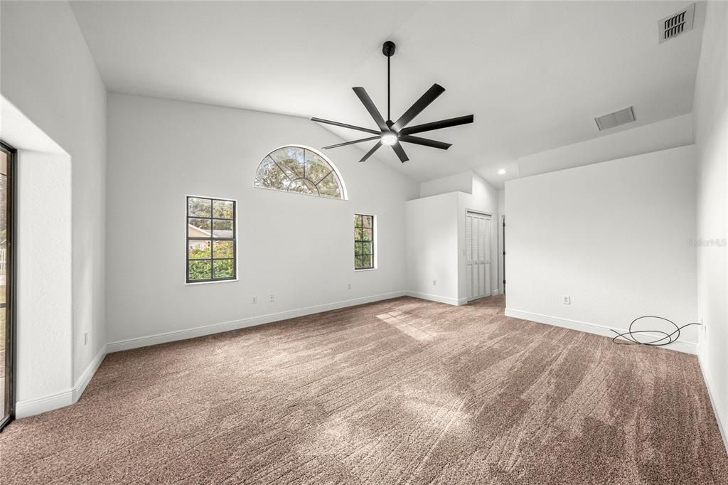 En Venta: $549,900 (3 camas, 2 baños, 2648 Pies cuadrados)