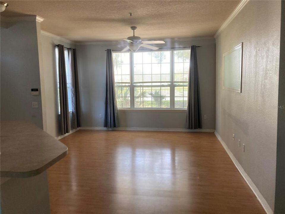 В аренду: $1,395 (1 спален, 1 ванн, 848 Квадратных фут)