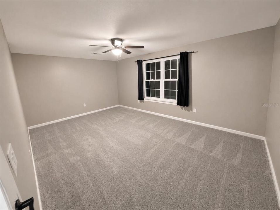 For Sale: $560,000 (4 beds, 3 baths, 2500 Square Feet)