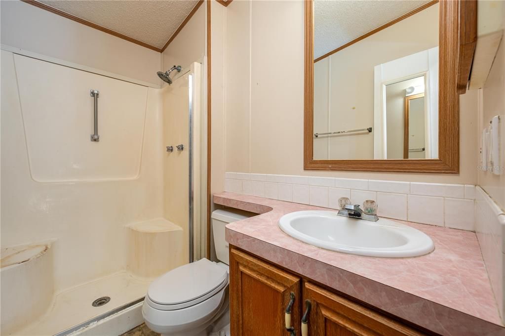 En Venta: $228,000 (3 camas, 2 baños, 1904 Pies cuadrados)