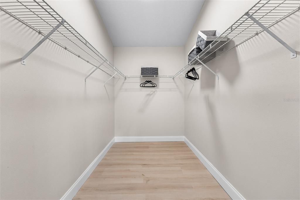 For Sale: $429,900 (3 beds, 2 baths, 1545 Square Feet)