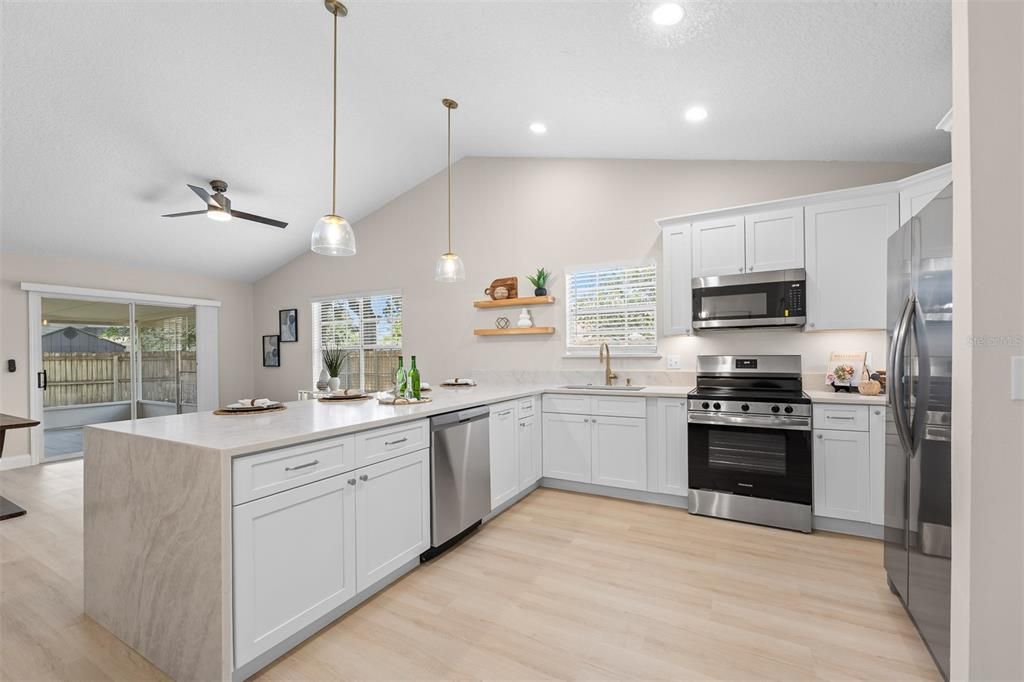 For Sale: $429,900 (3 beds, 2 baths, 1545 Square Feet)