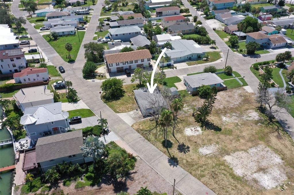 For Sale: $279,000 (2 beds, 1 baths, 1120 Square Feet)