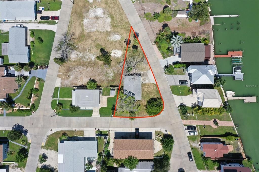 For Sale: $279,000 (2 beds, 1 baths, 1120 Square Feet)