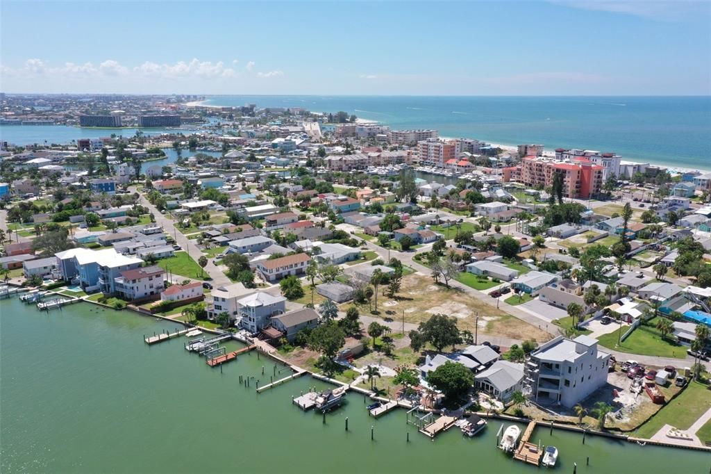 For Sale: $279,000 (2 beds, 1 baths, 1120 Square Feet)