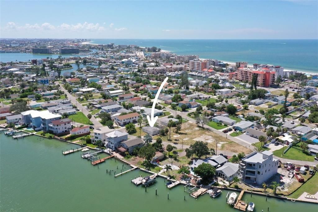 For Sale: $279,000 (2 beds, 1 baths, 1120 Square Feet)
