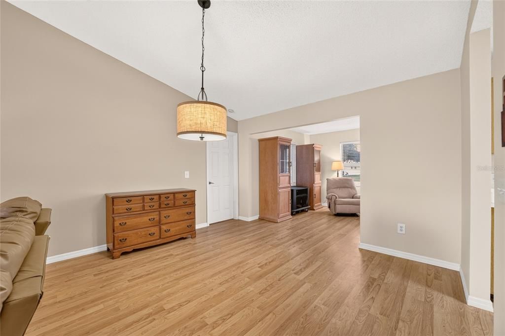 For Sale: $219,500 (2 beds, 2 baths, 1455 Square Feet)