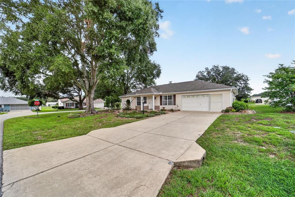 For Sale: $219,500 (2 beds, 2 baths, 1455 Square Feet)