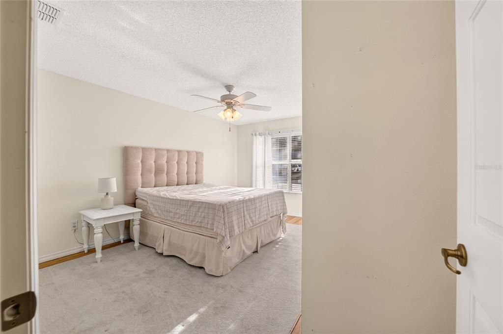 For Sale: $219,500 (2 beds, 2 baths, 1455 Square Feet)