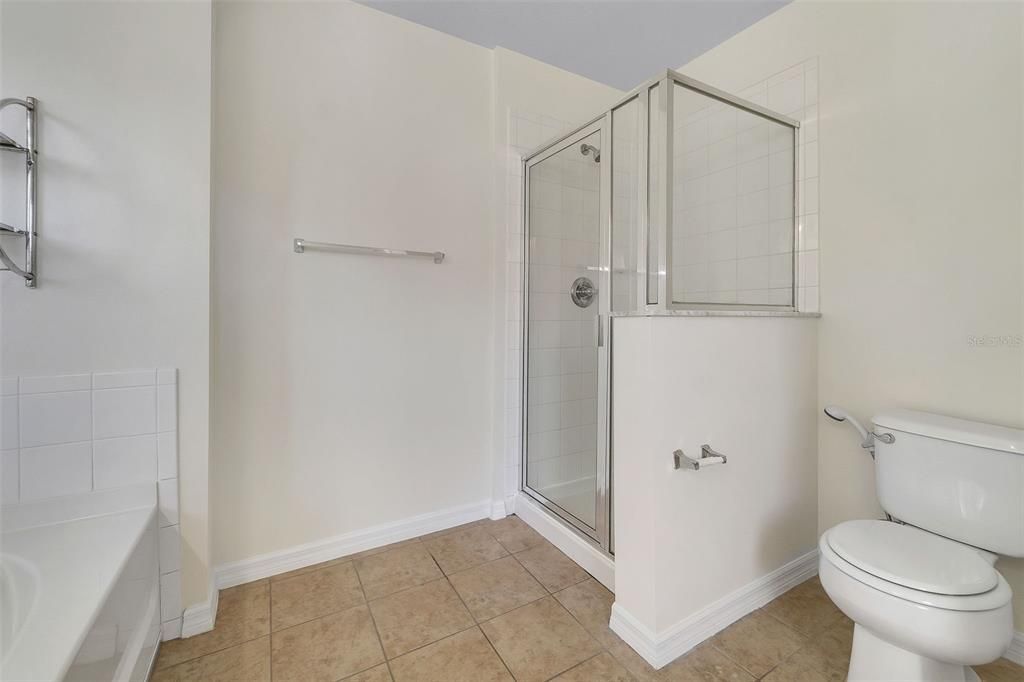 En Venta: $350,000 (4 camas, 2 baños, 1872 Pies cuadrados)
