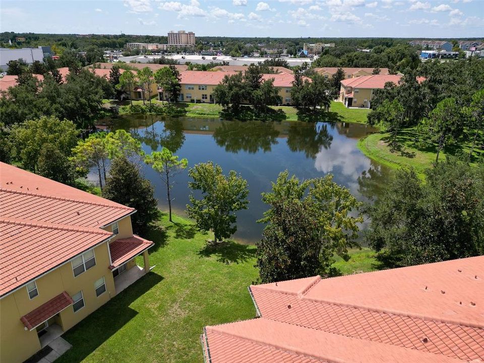 En Venta: $350,000 (4 camas, 2 baños, 1872 Pies cuadrados)
