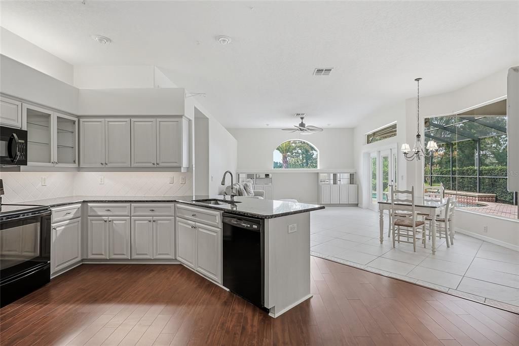 For Sale: $389,000 (3 beds, 2 baths, 2127 Square Feet)