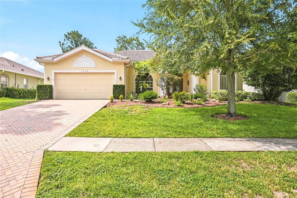 For Sale: $389,000 (3 beds, 2 baths, 2127 Square Feet)