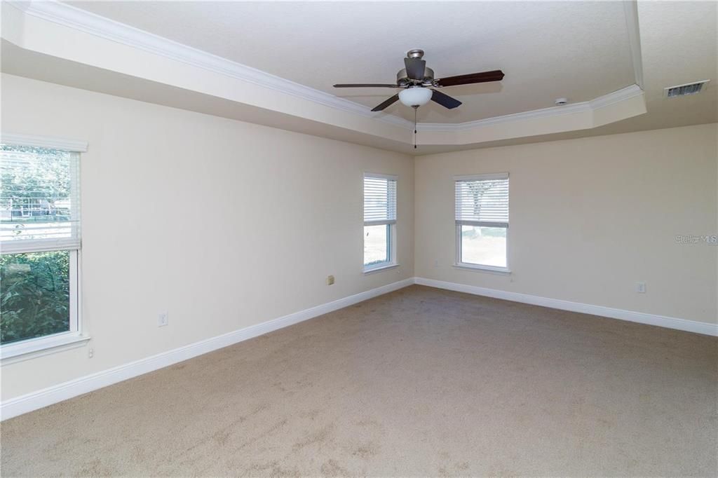 For Sale: $260,000 (3 beds, 2 baths, 1970 Square Feet)