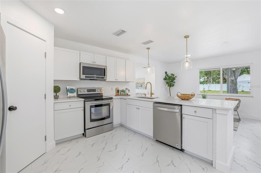 For Sale: $549,000 (3 beds, 2 baths, 1450 Square Feet)