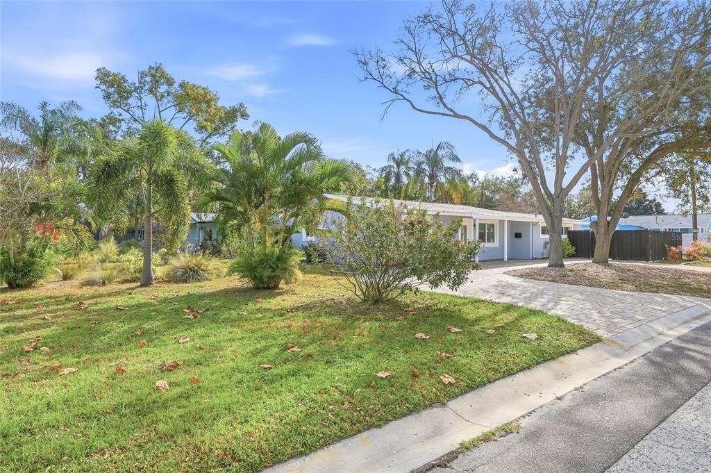 For Sale: $549,000 (3 beds, 2 baths, 1450 Square Feet)