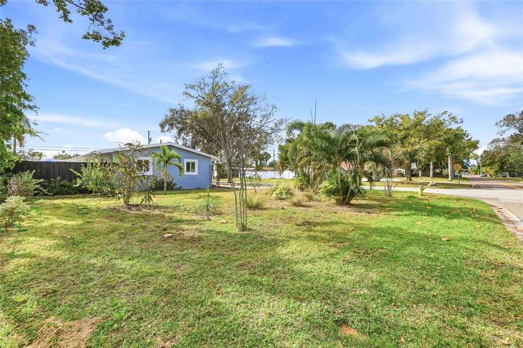 For Sale: $549,000 (3 beds, 2 baths, 1450 Square Feet)