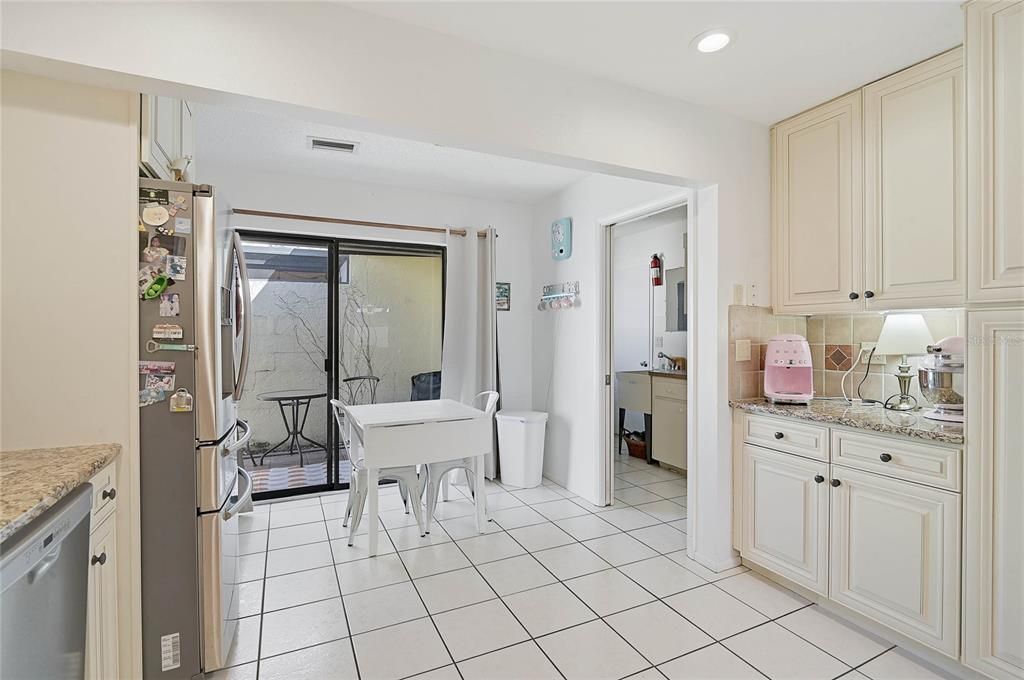 For Sale: $275,000 (2 beds, 2 baths, 1538 Square Feet)