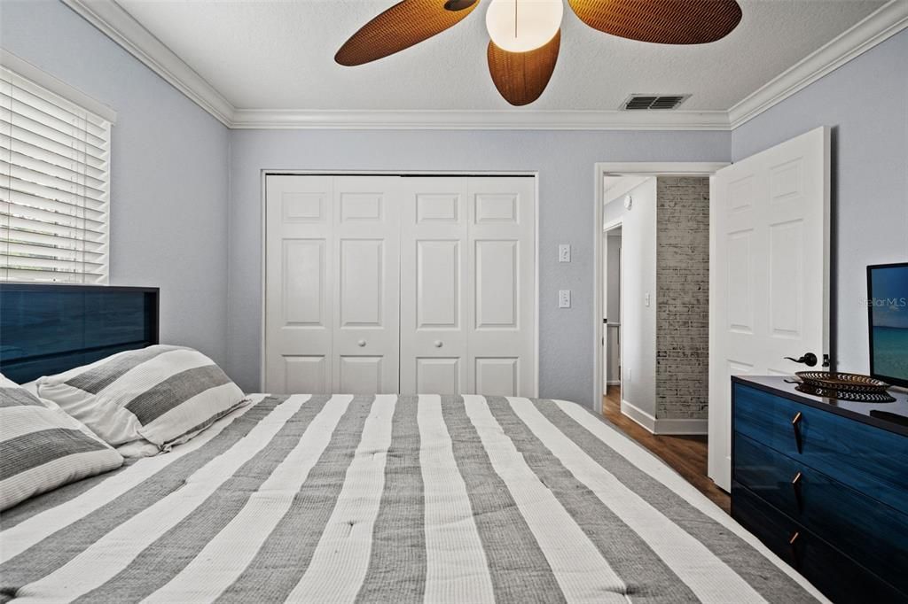 Activo con contrato: $649,900 (3 camas, 2 baños, 1756 Pies cuadrados)