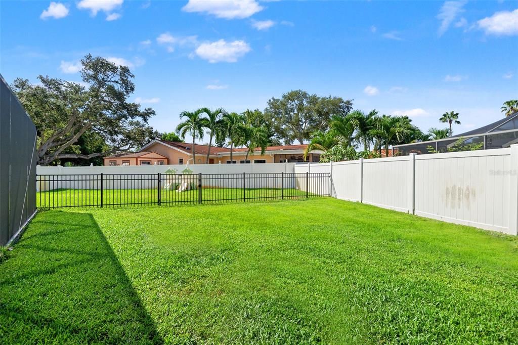 Activo con contrato: $649,900 (3 camas, 2 baños, 1756 Pies cuadrados)