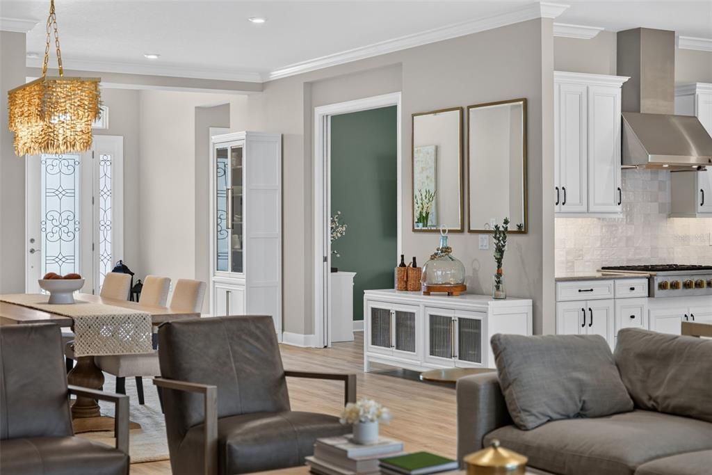 En Venta: $1,825,000 (3 camas, 3 baños, 3056 Pies cuadrados)