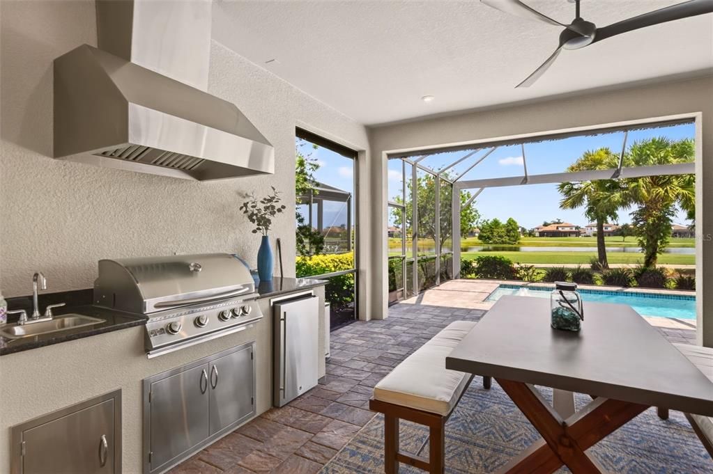 En Venta: $1,825,000 (3 camas, 3 baños, 3056 Pies cuadrados)