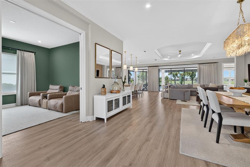 En Venta: $1,825,000 (3 camas, 3 baños, 3056 Pies cuadrados)