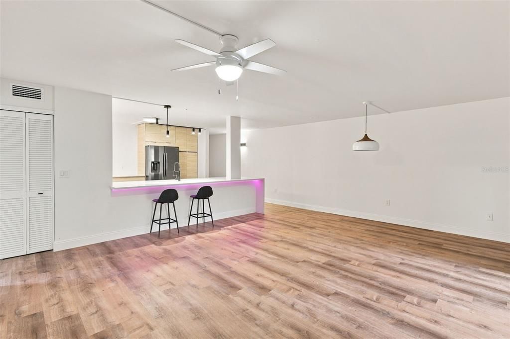 В аренду: $2,100 (2 спален, 2 ванн, 1193 Квадратных фут)
