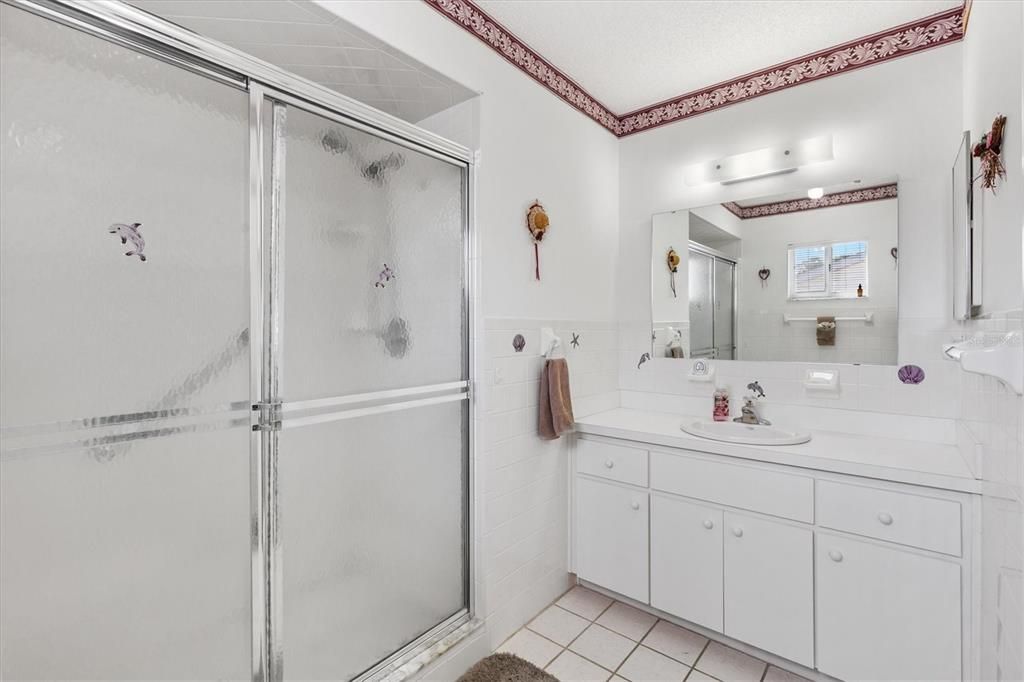 На продажу: $269,900 (2 спален, 2 ванн, 1590 Квадратных фут)