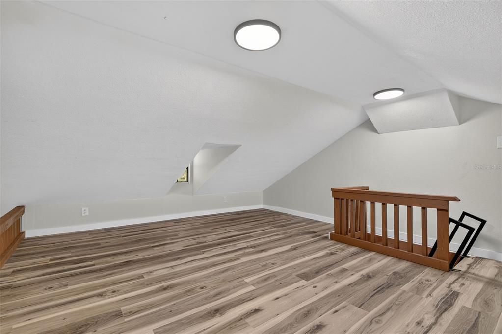 En Venta: $368,888 (3 camas, 2 baños, 1475 Pies cuadrados)