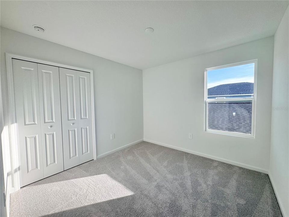 For Rent: $2,150 (4 beds, 2 baths, 1874 Square Feet)