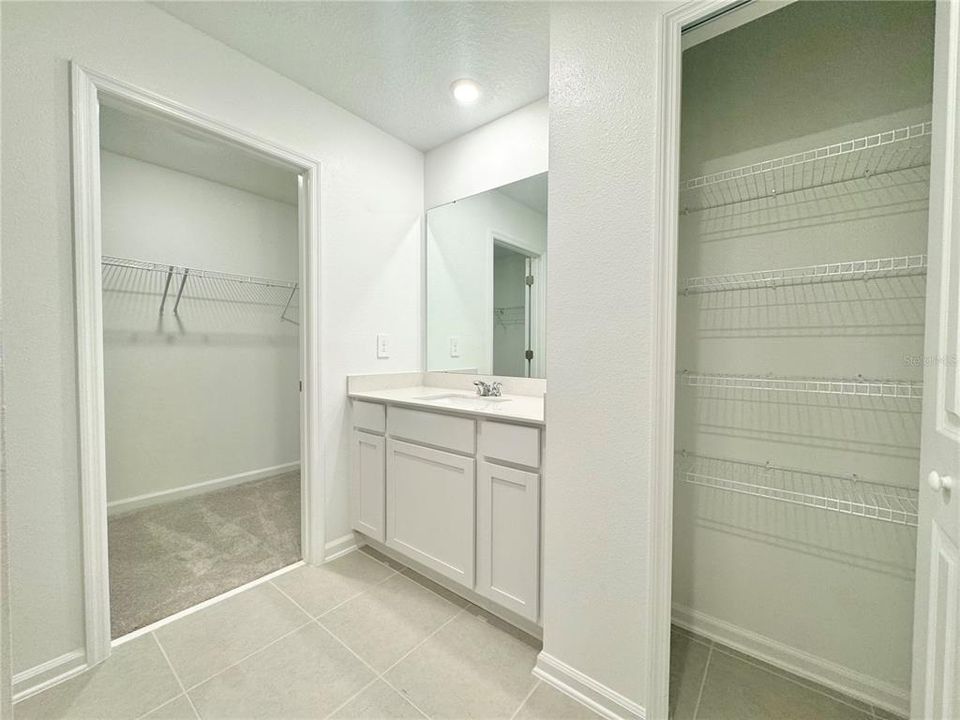 For Rent: $2,150 (4 beds, 2 baths, 1874 Square Feet)
