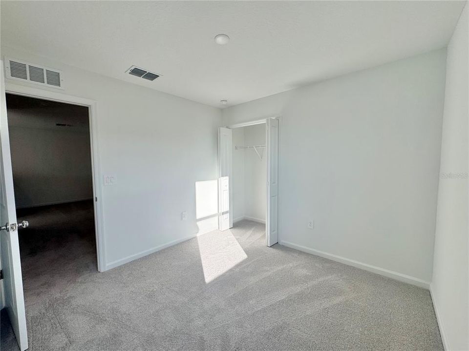 For Rent: $2,150 (4 beds, 2 baths, 1874 Square Feet)