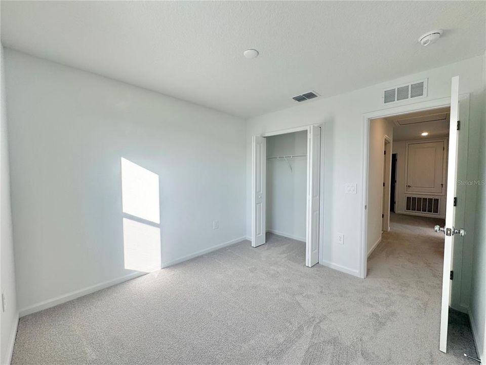 For Rent: $2,150 (4 beds, 2 baths, 1874 Square Feet)