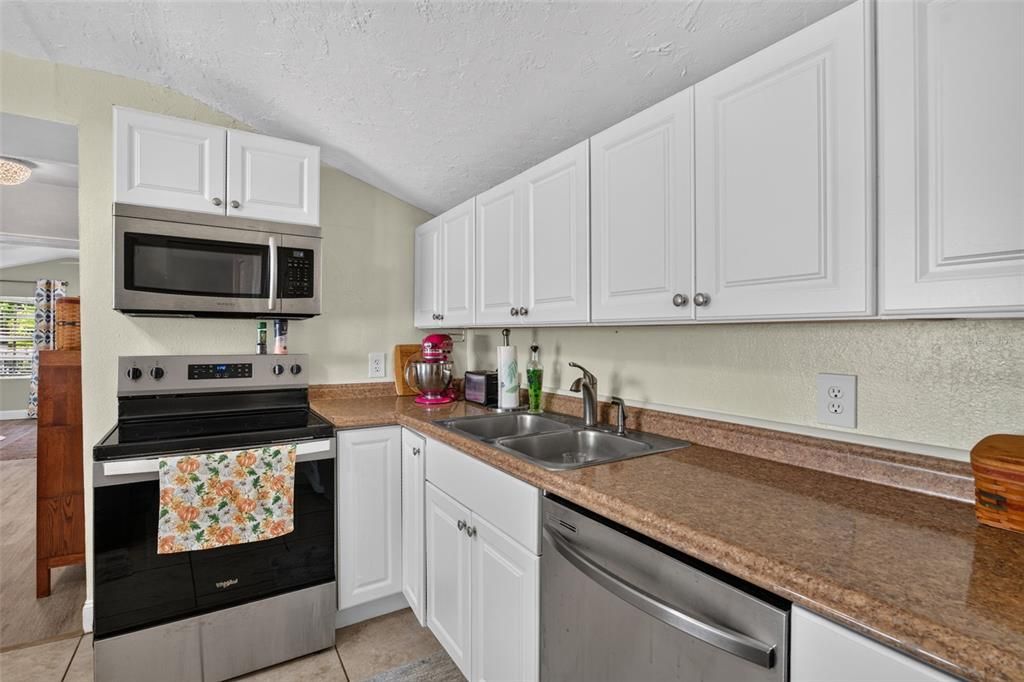En Venta: $290,000 (2 camas, 1 baños, 920 Pies cuadrados)