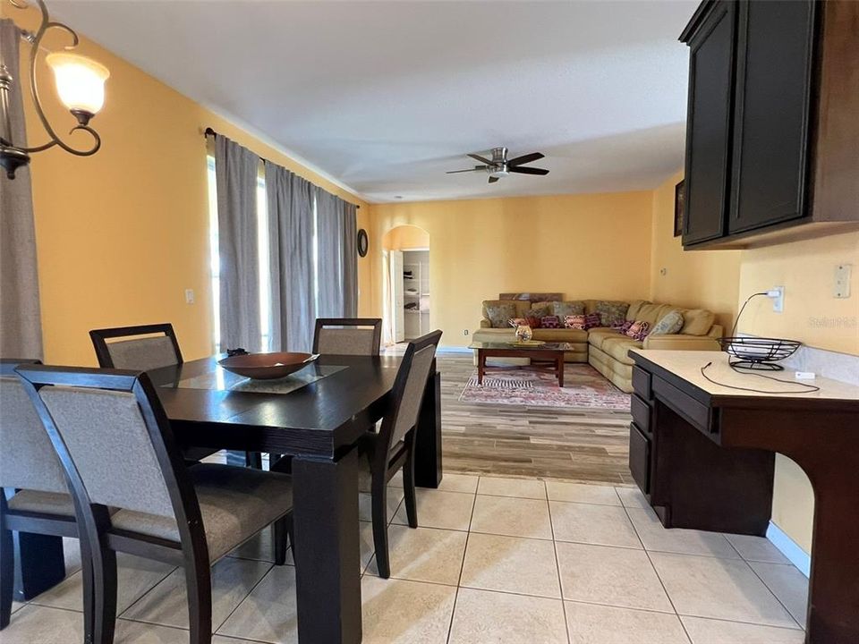 For Rent: $3,000 (5 beds, 3 baths, 3387 Square Feet)