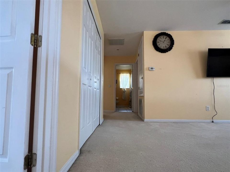 For Rent: $3,000 (5 beds, 3 baths, 3387 Square Feet)