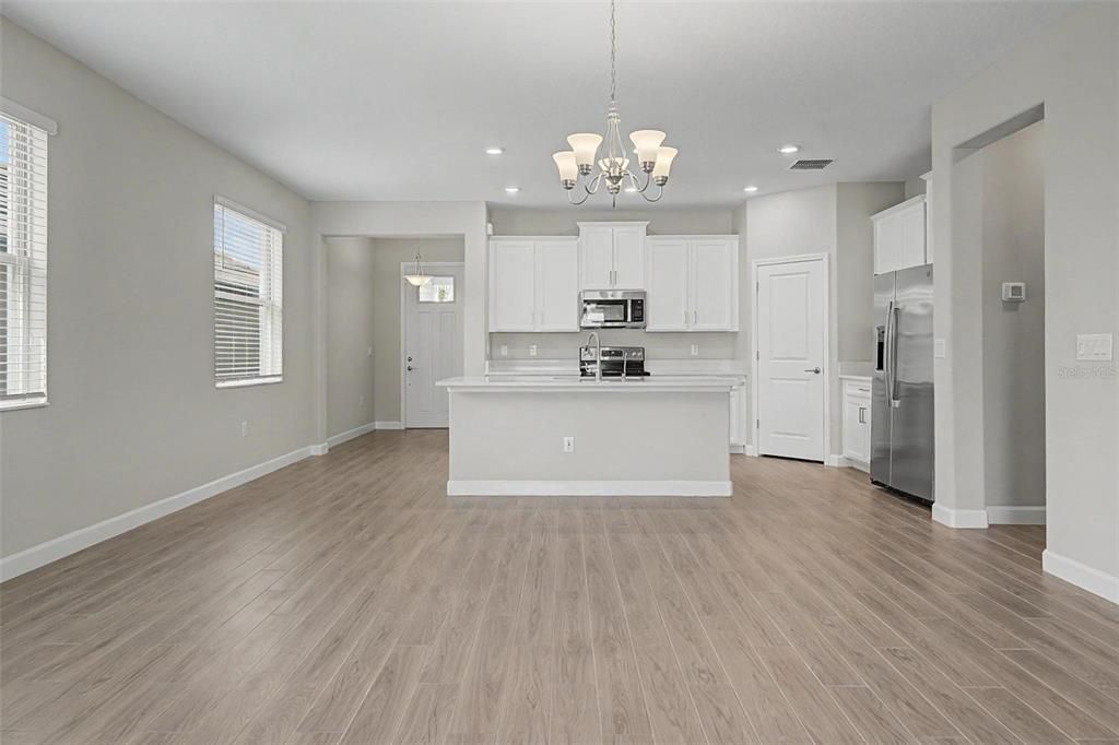 For Sale: $340,000 (2 beds, 2 baths, 1783 Square Feet)