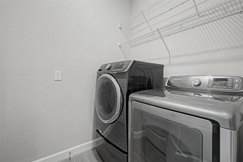 For Sale: $340,000 (2 beds, 2 baths, 1783 Square Feet)