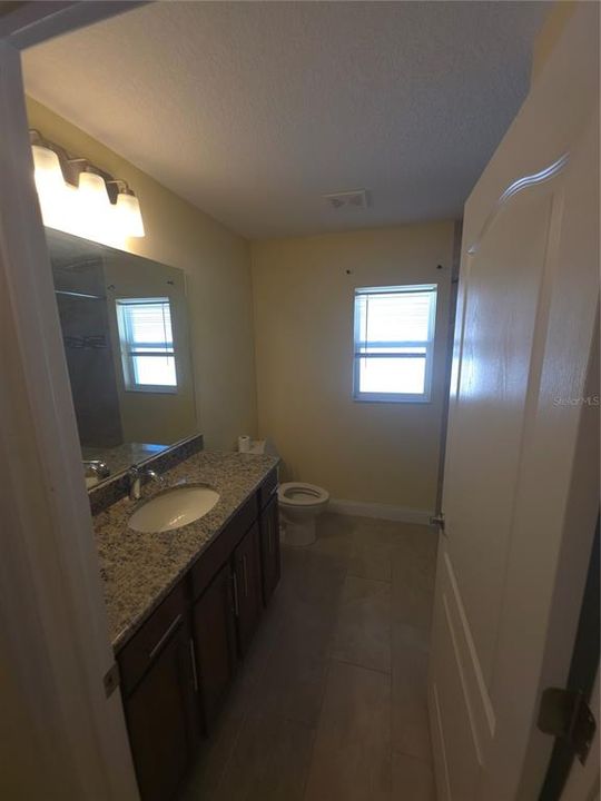 For Rent: $2,295 (4 beds, 2 baths, 1873 Square Feet)