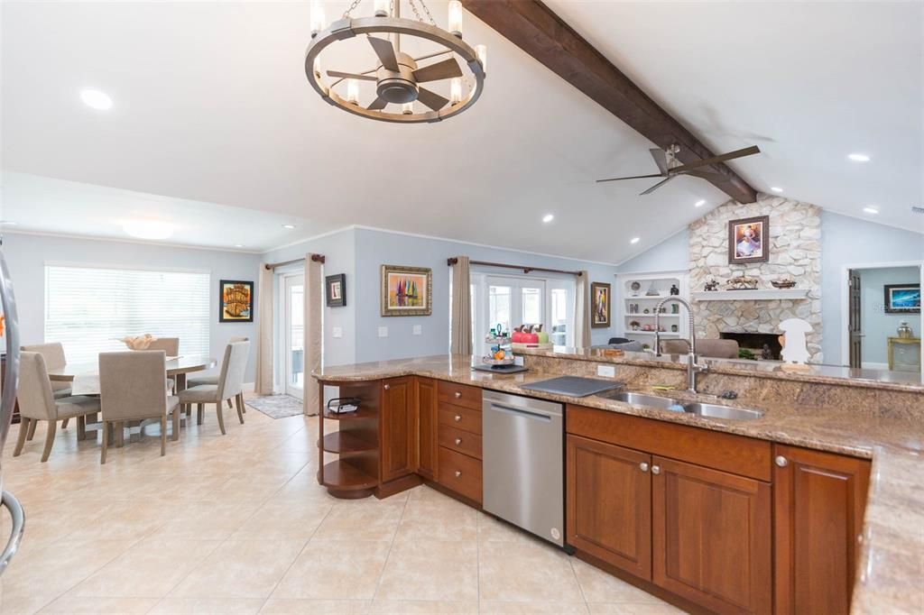 For Sale: $662,500 (4 beds, 2 baths, 2484 Square Feet)