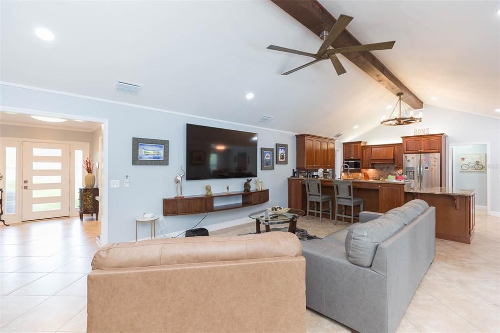 For Sale: $662,500 (4 beds, 2 baths, 2484 Square Feet)